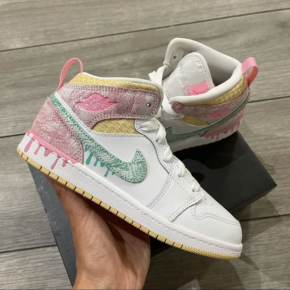 Air Jordan 1 Mid PS “the ice cream “ paint drip - Picture 1 of 8